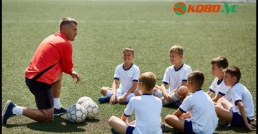 công việc của huấn luyện viên bóng đá