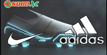 nên chọn giày đá bóng nike hay adidas